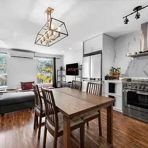  Apartment Amazing Fully Renovated On Queen St. Canada