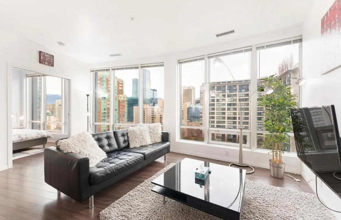 2Bdrm Luxurious Condo In Heart Of Downtown Vancouver 0*,  Canada